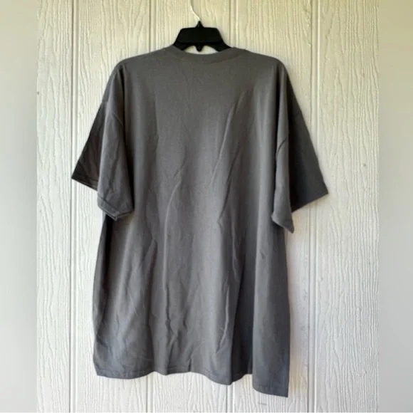 NEW Elvis Presley  Graphic T-Shirt - Picture 5 of 7